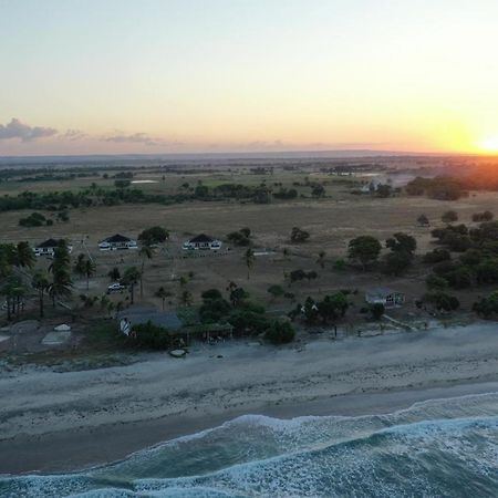 Wera Beach Kadumbul Εξωτερικό φωτογραφία