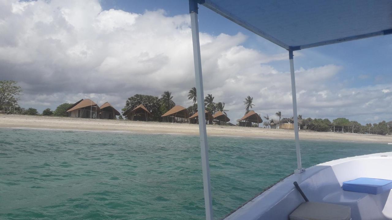 Wera Beach Kadumbul Εξωτερικό φωτογραφία