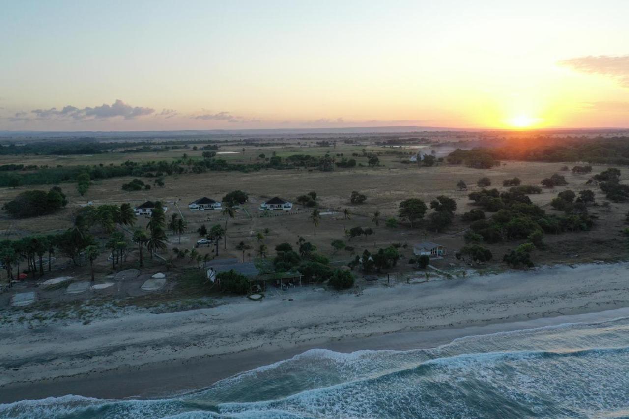 Wera Beach Kadumbul Εξωτερικό φωτογραφία